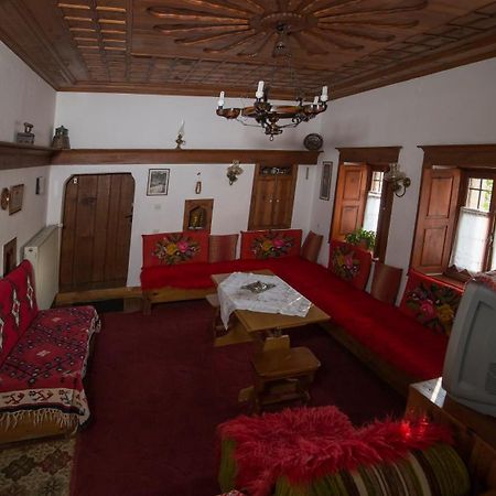 Astraka Guesthouse I Папингон Экстерьер фото